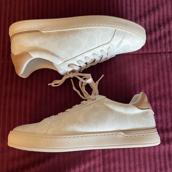 Coach White Sneakers with Soft Fabric and Low-Top Design - Picture 4 of 11